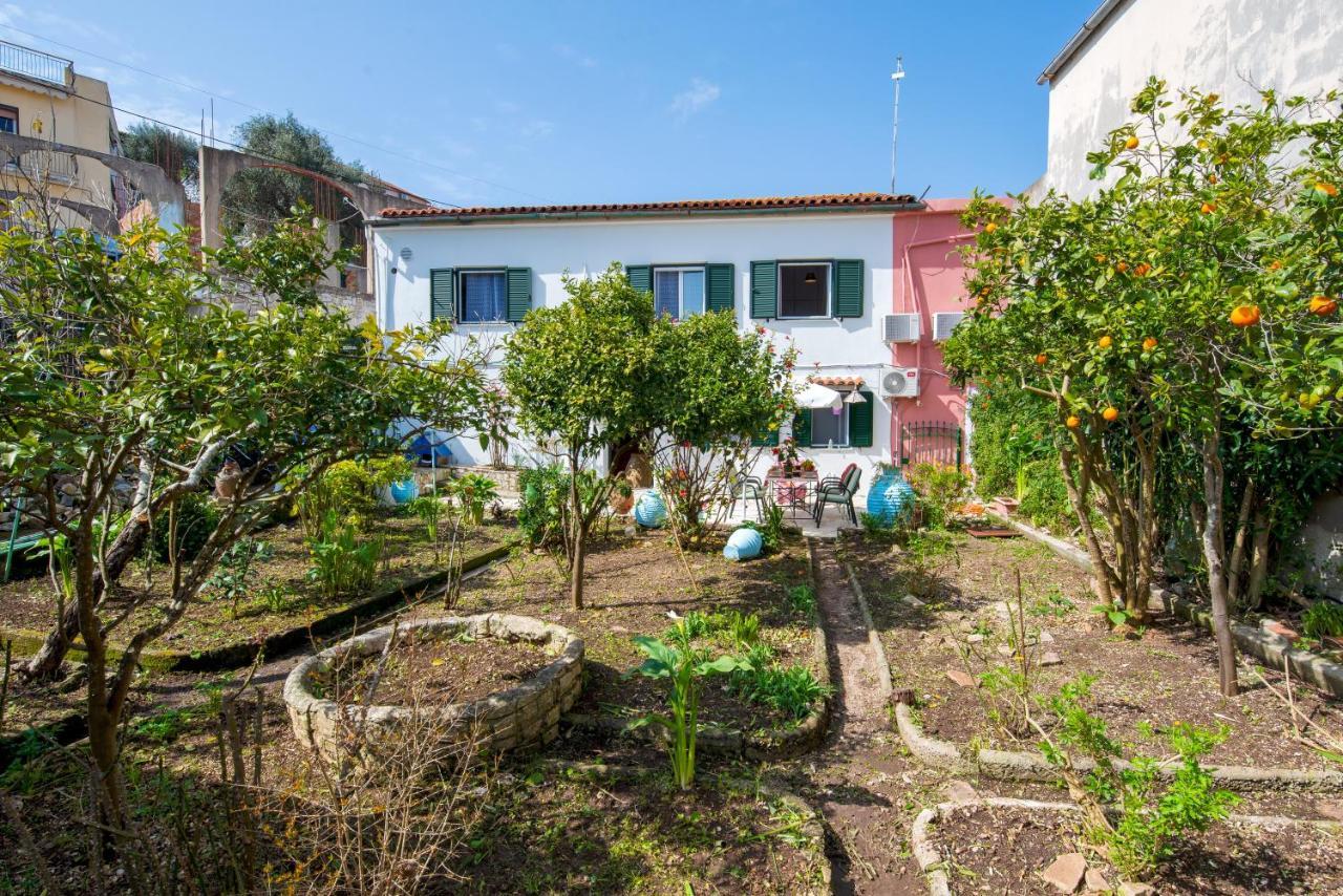 Garden Home Gaios Luaran gambar