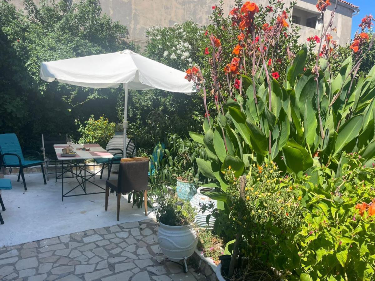 Garden Home Gaios Bilik gambar