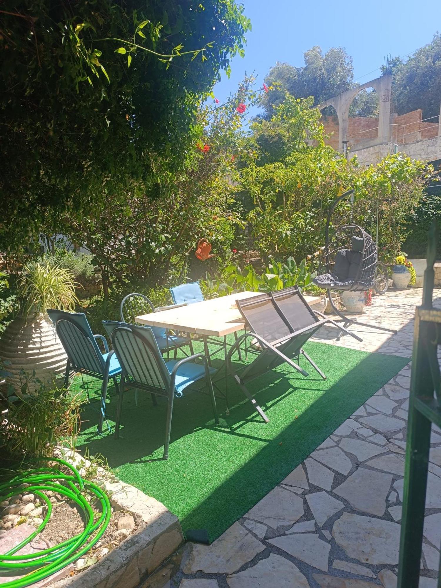 Garden Home Gaios Luaran gambar